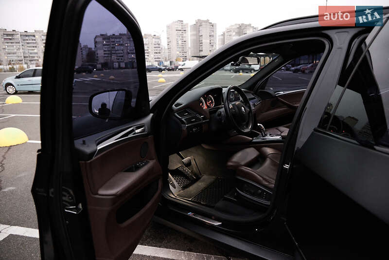Внедорожник / Кроссовер BMW X5 M 2011 в Киеве