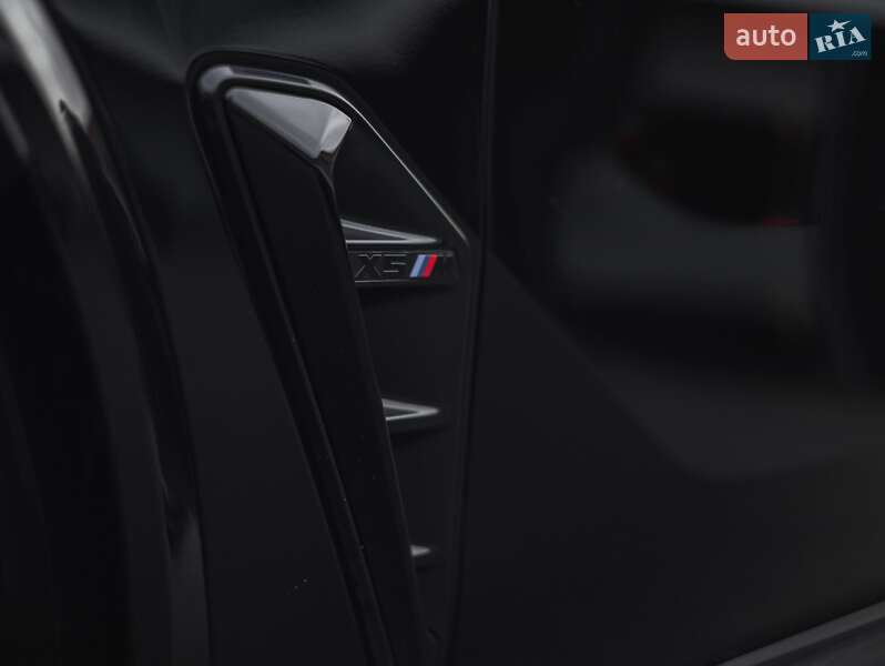 Внедорожник / Кроссовер BMW X5 M 2022 в Киеве