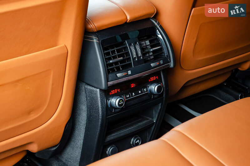 Внедорожник / Кроссовер BMW X5 M 2015 в Киеве