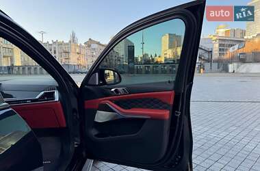 Позашляховик / Кросовер BMW X5 M 2023 в 