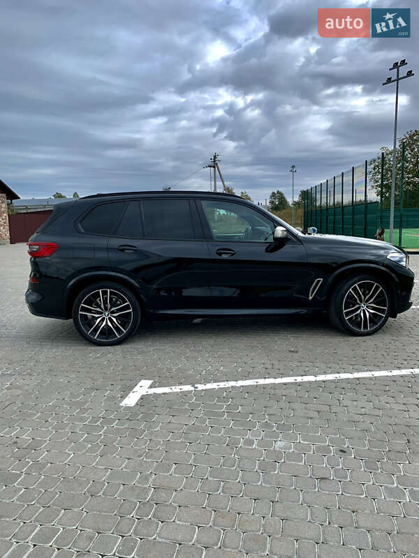 Внедорожник / Кроссовер BMW X5 M 2020 в Шепетовке