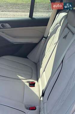 Внедорожник / Кроссовер BMW X5 M 2019 в 