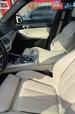 Внедорожник / Кроссовер BMW X5 M 2019 в 