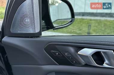 Позашляховик / Кросовер BMW X5 M 2023 в 