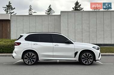 Внедорожник / Кроссовер BMW X5 M 2022 в 