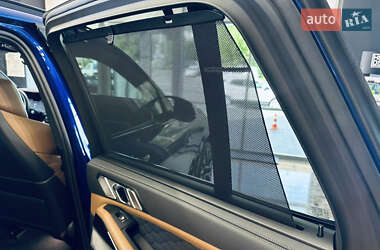 Внедорожник / Кроссовер BMW X5 M 2022 в 