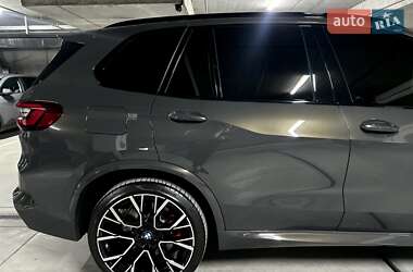 Внедорожник / Кроссовер BMW X5 M 2022 в 