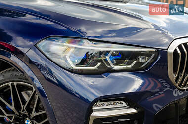 Позашляховик / Кросовер BMW X5 M 2020 в 