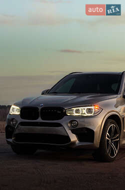 Позашляховик / Кросовер BMW X5 M 2015 в 