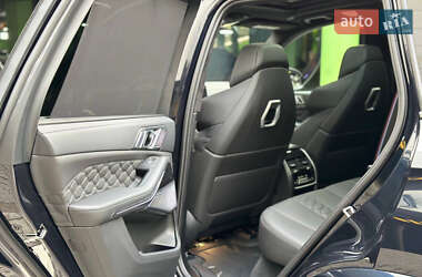Позашляховик / Кросовер BMW X5 M 2023 в 
