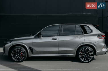 Внедорожник / Кроссовер BMW X5 M 2022 в 