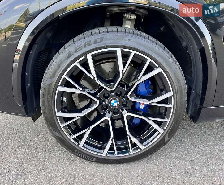 Внедорожник / Кроссовер BMW X5 M 2022 в Киеве