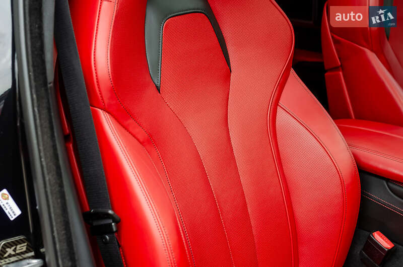 Внедорожник / Кроссовер BMW X5 M 2016 в Киеве