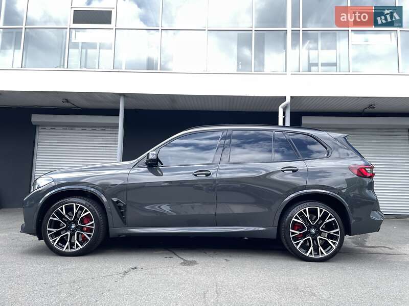 Внедорожник / Кроссовер BMW X5 M 2022 в Киеве