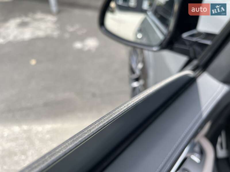 Внедорожник / Кроссовер BMW X5 M 2022 в Киеве