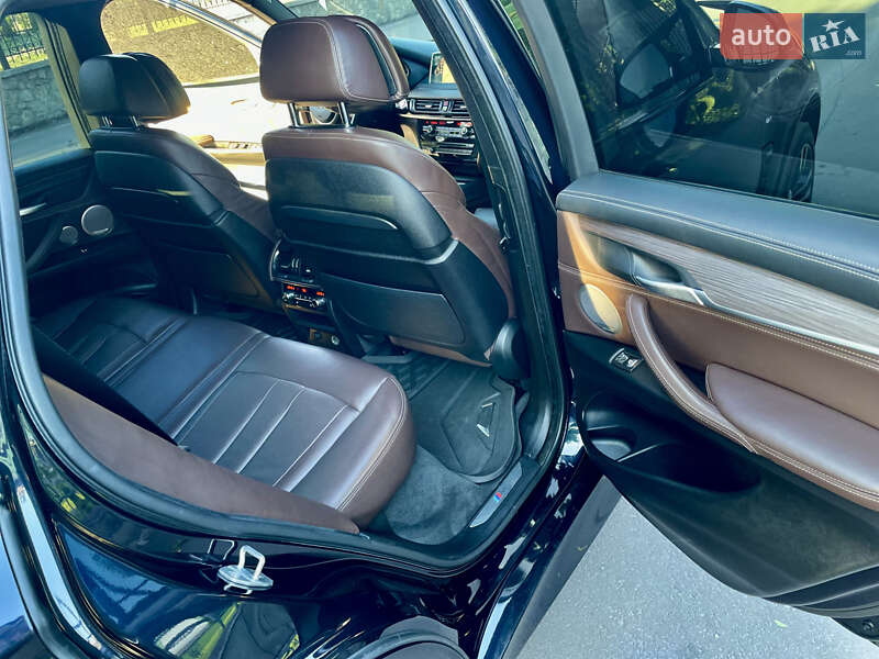 Внедорожник / Кроссовер BMW X5 M 2015 в Каменском