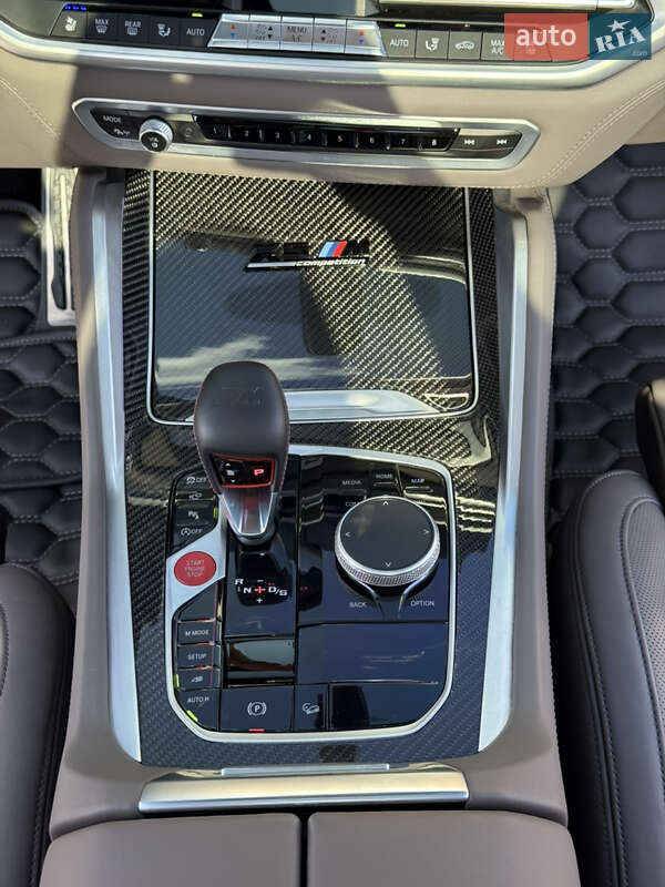 Внедорожник / Кроссовер BMW X5 M 2022 в Киеве