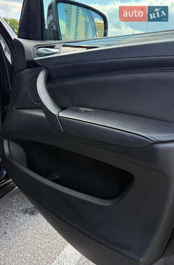 Внедорожник / Кроссовер BMW X5 M 2011 в 