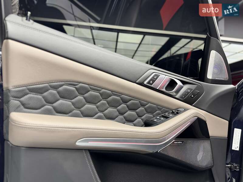Позашляховик / Кросовер BMW X5 M 2022 в Києві фото 31 Позашляховик / Кросовер BMW X5 M 2022 в Києві