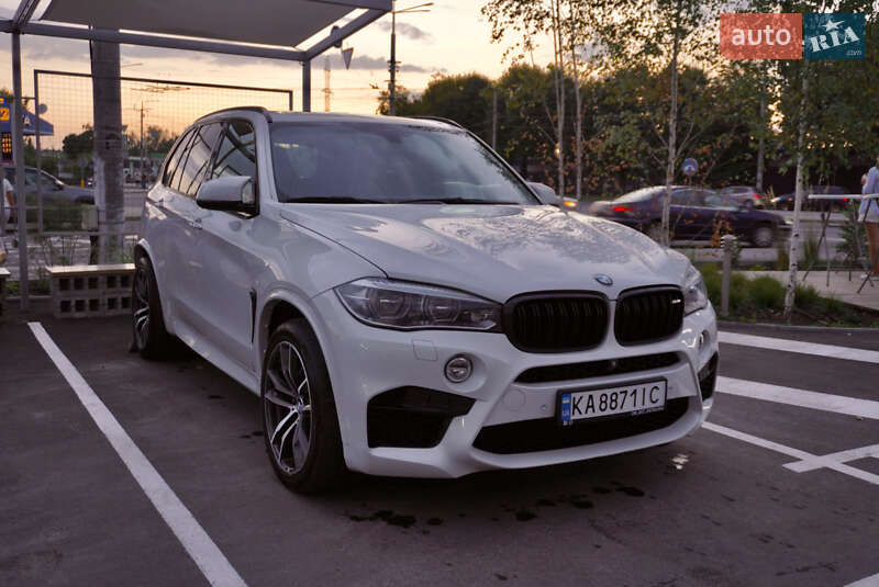 Внедорожник / Кроссовер BMW X5 M 2016 в 
