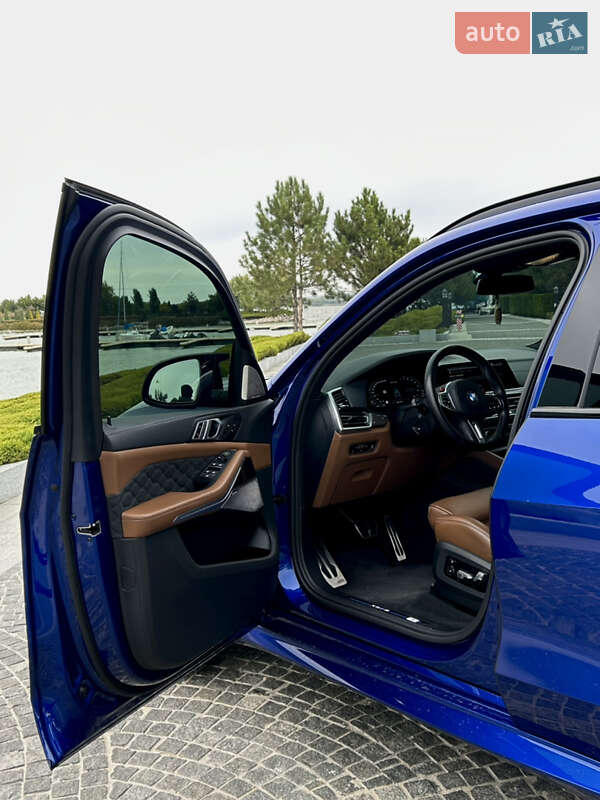 Внедорожник / Кроссовер BMW X5 M 2022 в Днепре