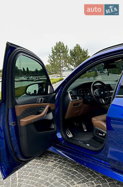 Внедорожник / Кроссовер BMW X5 M 2022 в 