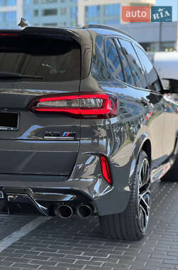 Позашляховик / Кросовер BMW X5 M 2022 в 