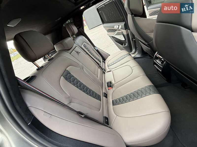 Внедорожник / Кроссовер BMW X5 M 2022 в Киеве