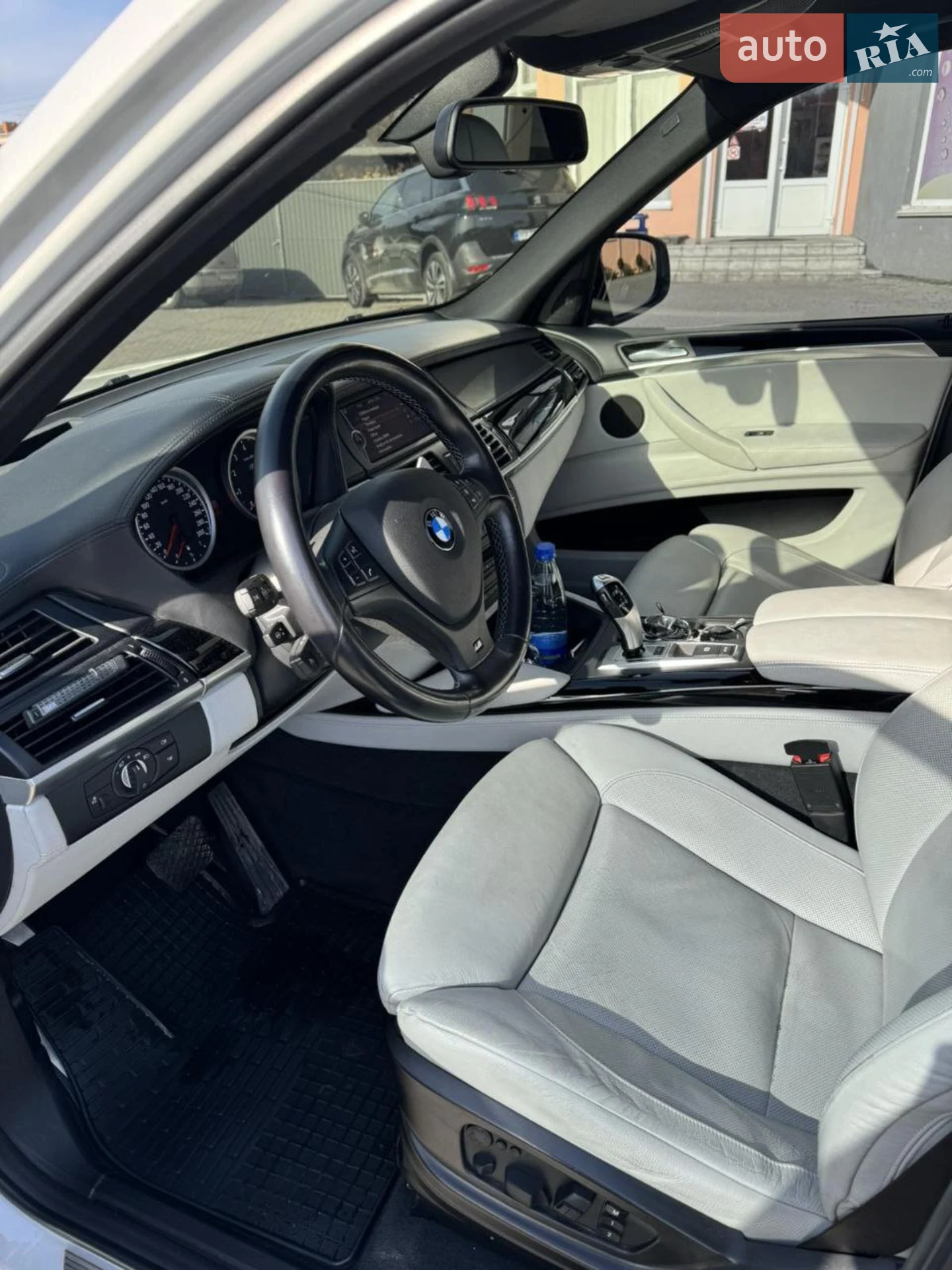 2011 BMW X5 M - мініатюра 3