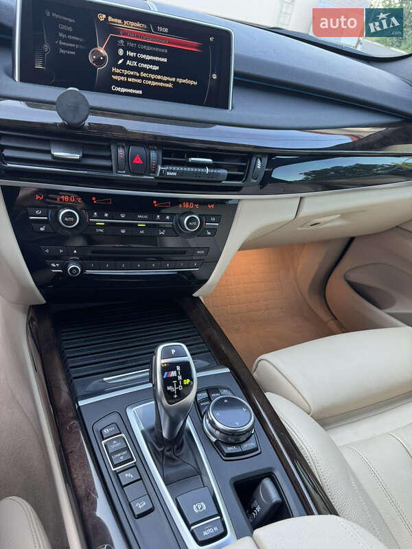 Позашляховик / Кросовер BMW X5 M 2014 в Дніпрі фото 19 Позашляховик / Кросовер BMW X5 M 2014 в Дніпрі