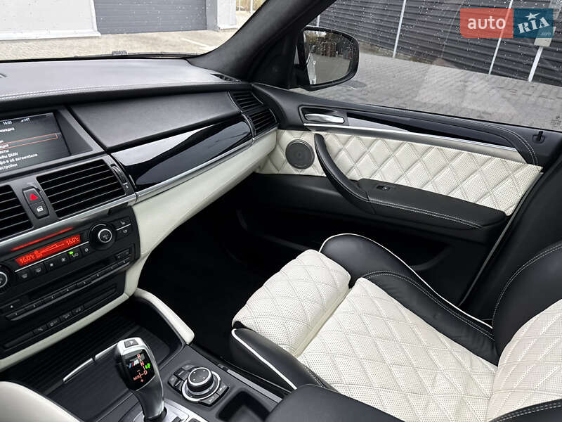 Внедорожник / Кроссовер BMW X5 M 2010 в Нововолынске