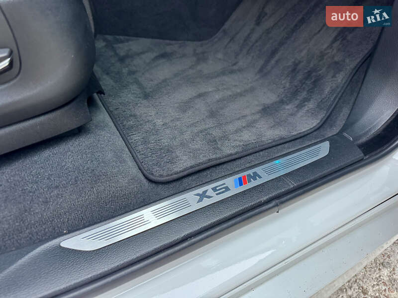 Позашляховик / Кросовер BMW X5 M 2017 в Києві фото 43 Позашляховик / Кросовер BMW X5 M 2017 в Києві