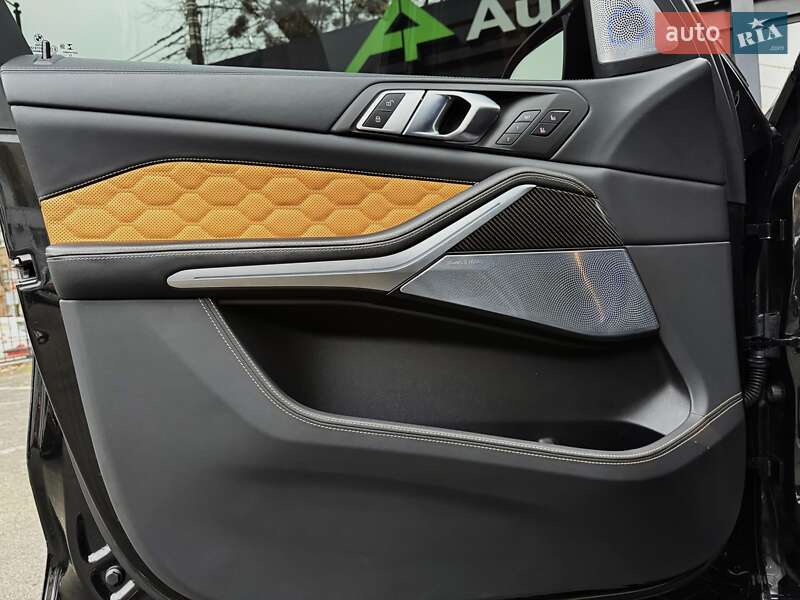 Внедорожник / Кроссовер BMW X5 M 2022 в Киеве