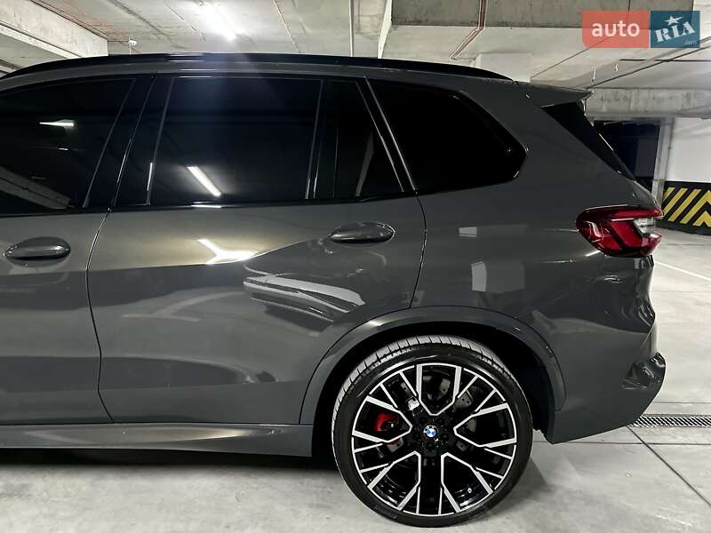 Внедорожник / Кроссовер BMW X5 M 2022 в Днепре