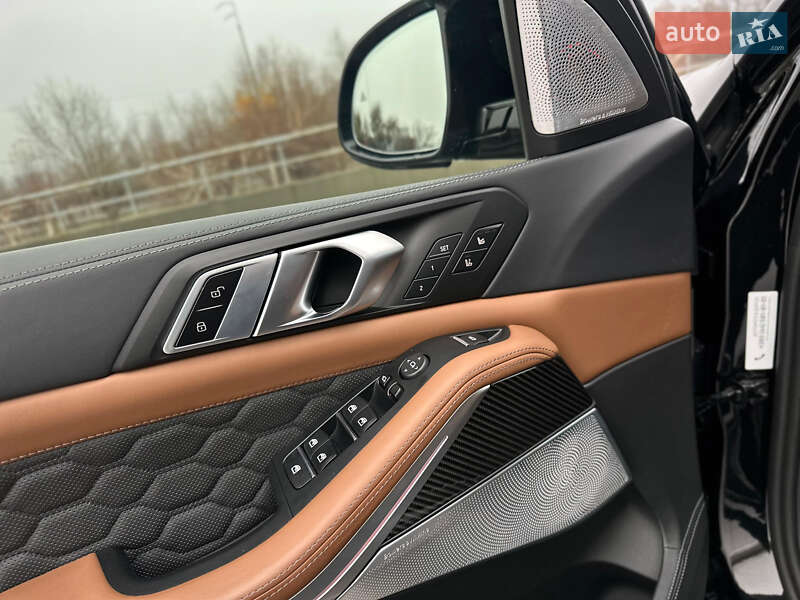 Внедорожник / Кроссовер BMW X5 M 2024 в Киеве