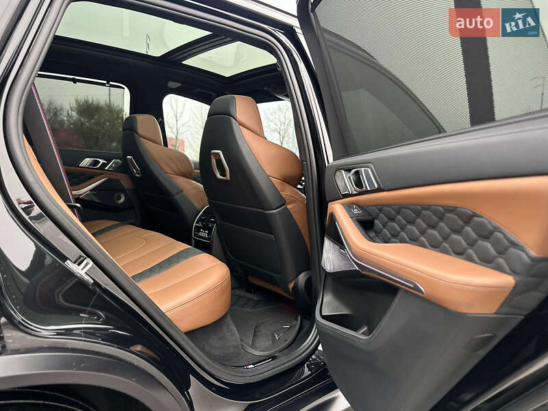 Внедорожник / Кроссовер BMW X5 M 2024 в Киеве