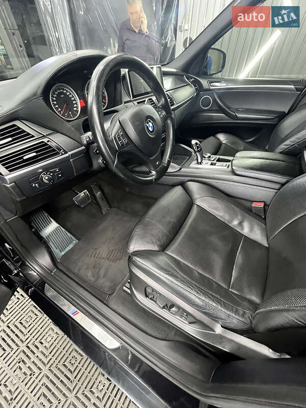 Внедорожник / Кроссовер BMW X5 M 2012 в Киеве фото 12 Внедорожник / Кроссовер BMW X5 M 2012 в Киеве