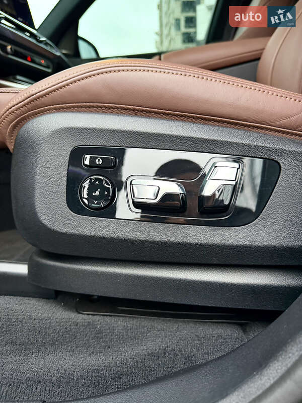 Позашляховик / Кросовер BMW X5 M 2023 в Харкові фото 10 Позашляховик / Кросовер BMW X5 M 2023 в Харкові