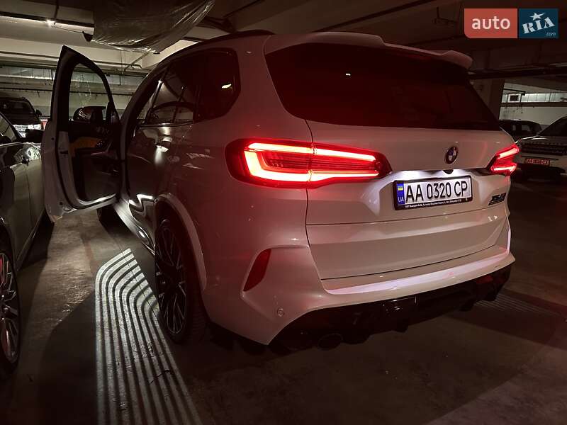 Внедорожник / Кроссовер BMW X5 M 2022 в Киеве
