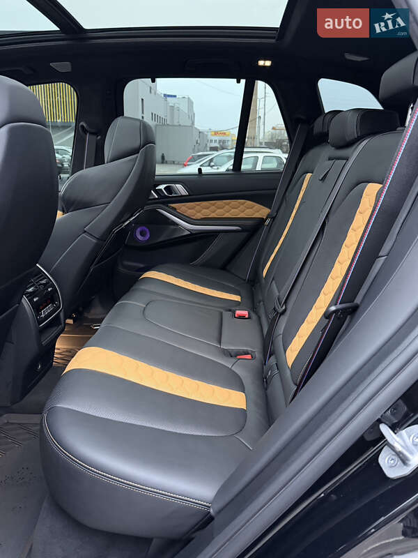 Внедорожник / Кроссовер BMW X5 M 2021 в Киеве