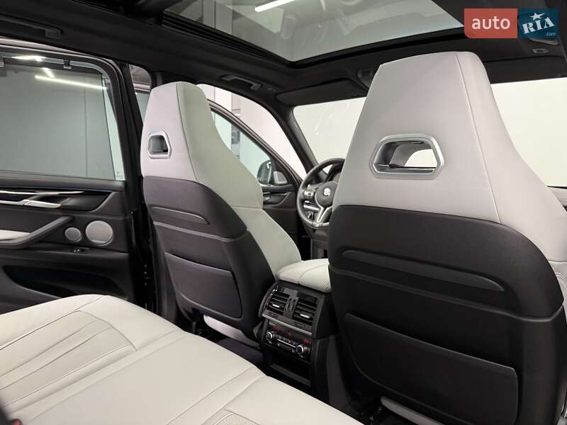 Внедорожник / Кроссовер BMW X5 M 2016 в Киеве