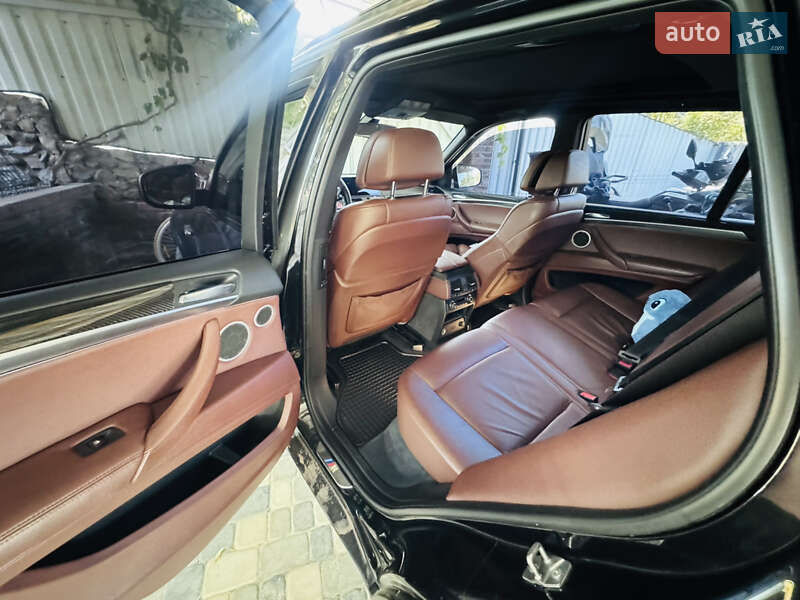Внедорожник / Кроссовер BMW X5 M 2011 в Днепре