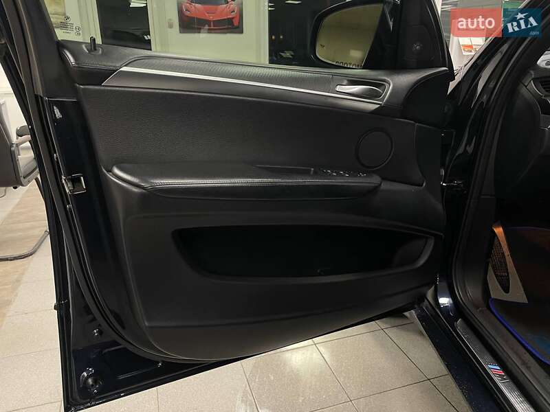 Внедорожник / Кроссовер BMW X5 M 2011 в Киеве