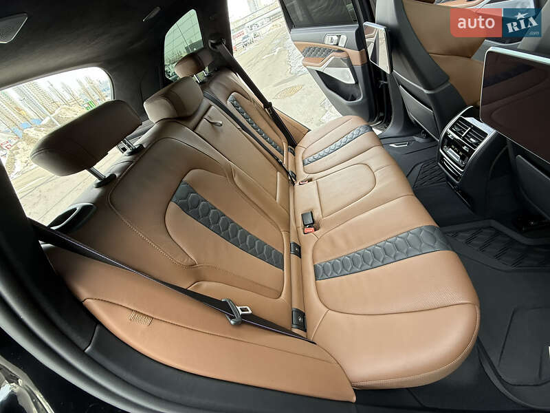 Внедорожник / Кроссовер BMW X5 M 2022 в Киеве