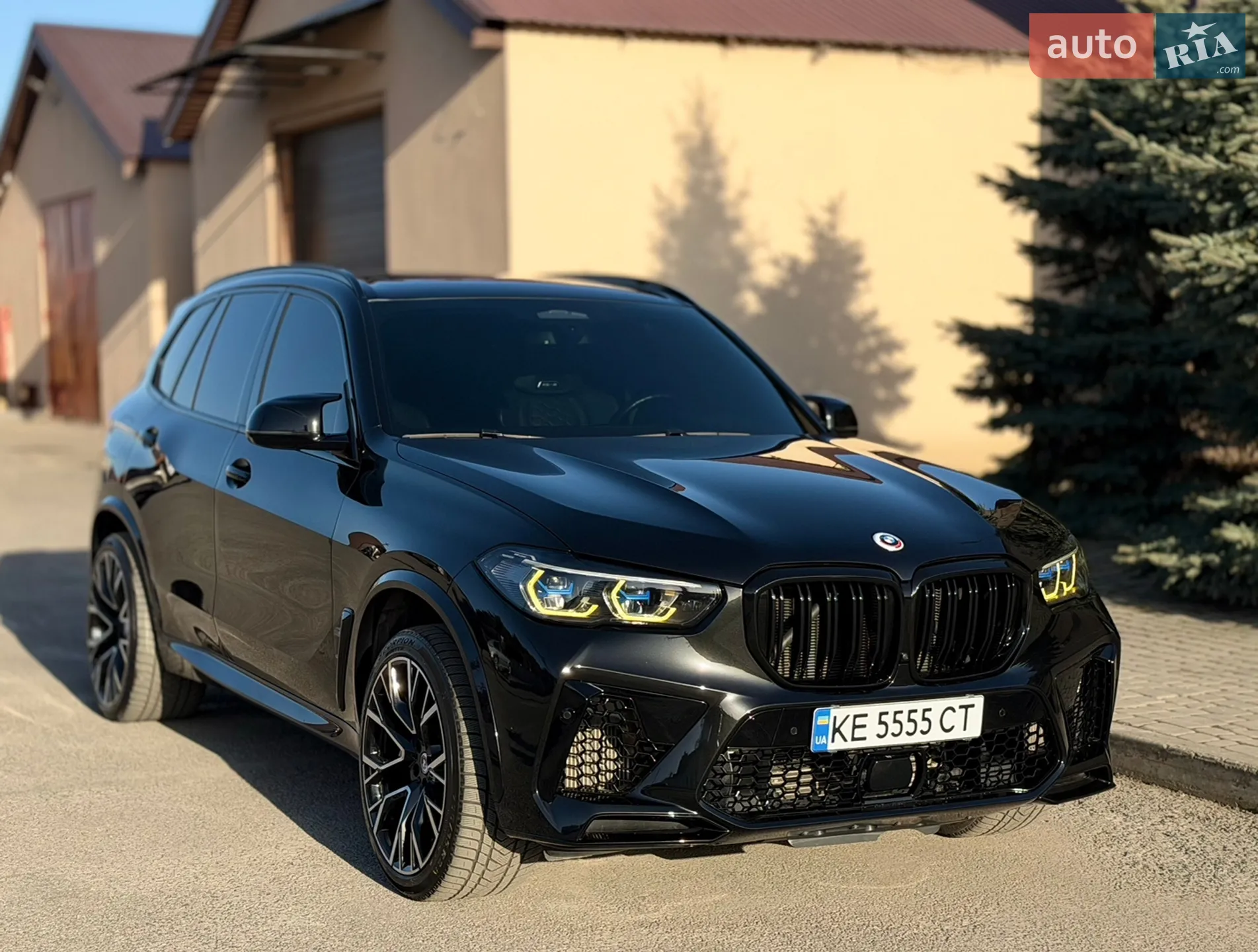 2023 BMW X5 M - мініатюра 2