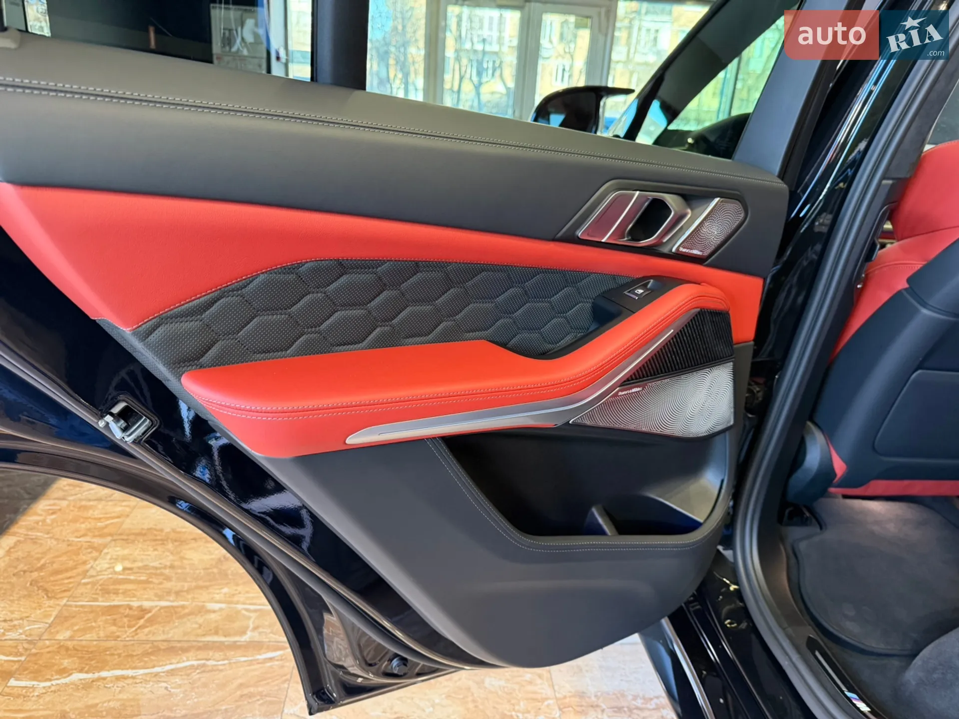 2022 BMW X5 M - мініатюра 52