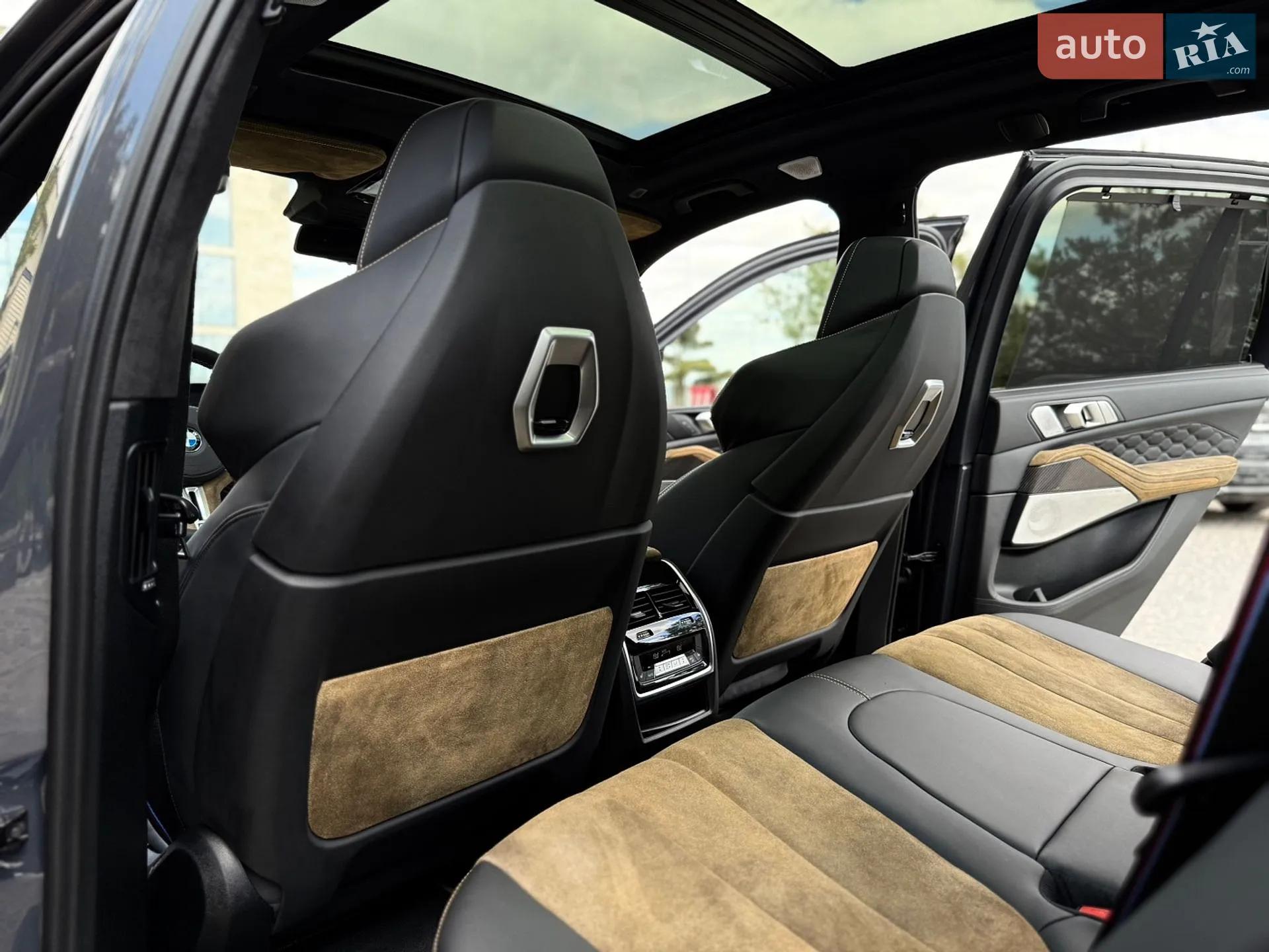 2024 BMW X5 M - мініатюра 83