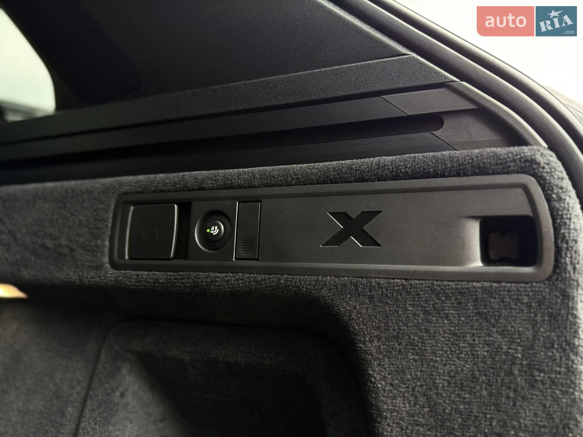 2024 BMW X5 M - мініатюра 90