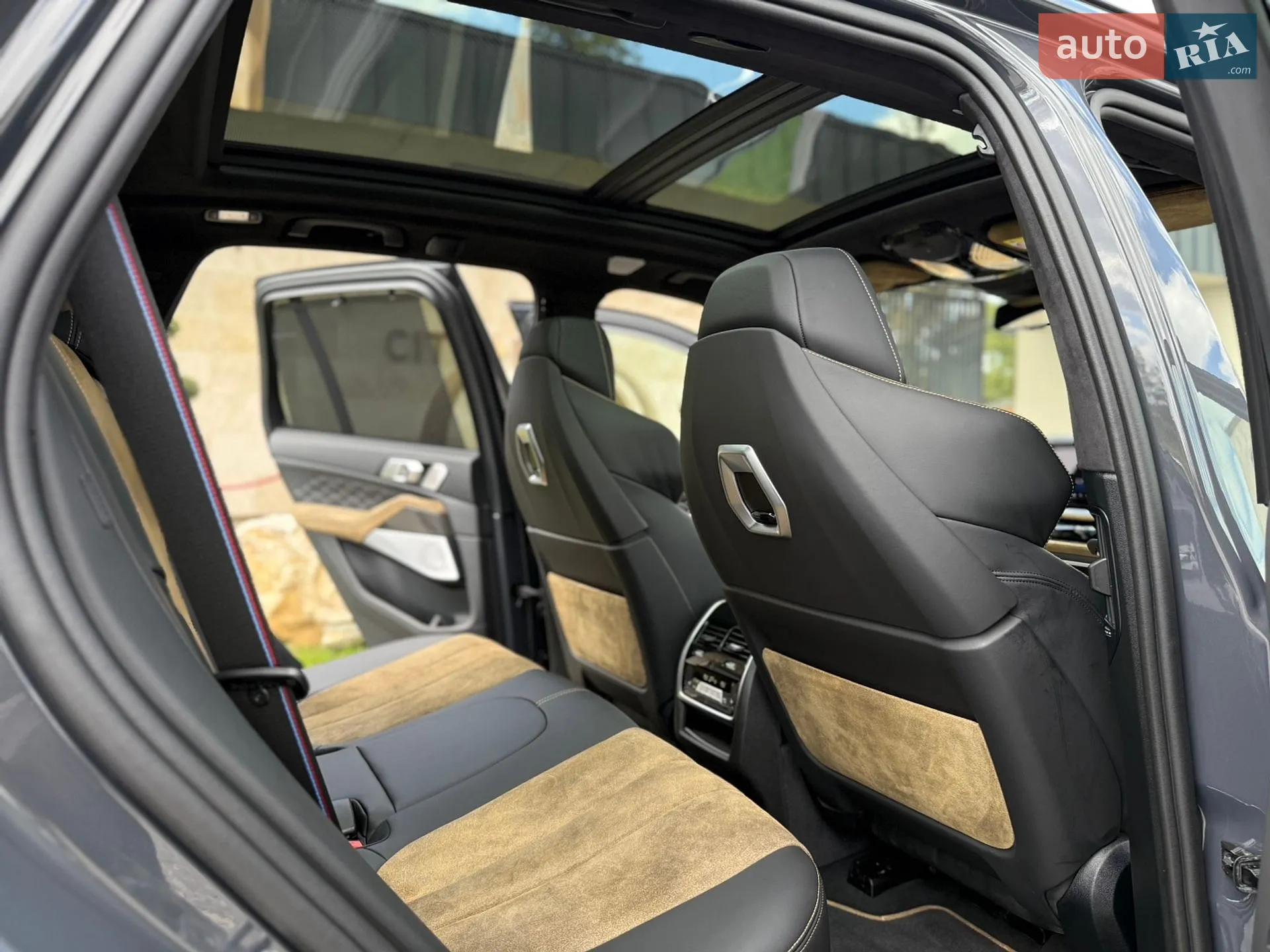 2024 BMW X5 M - мініатюра 97