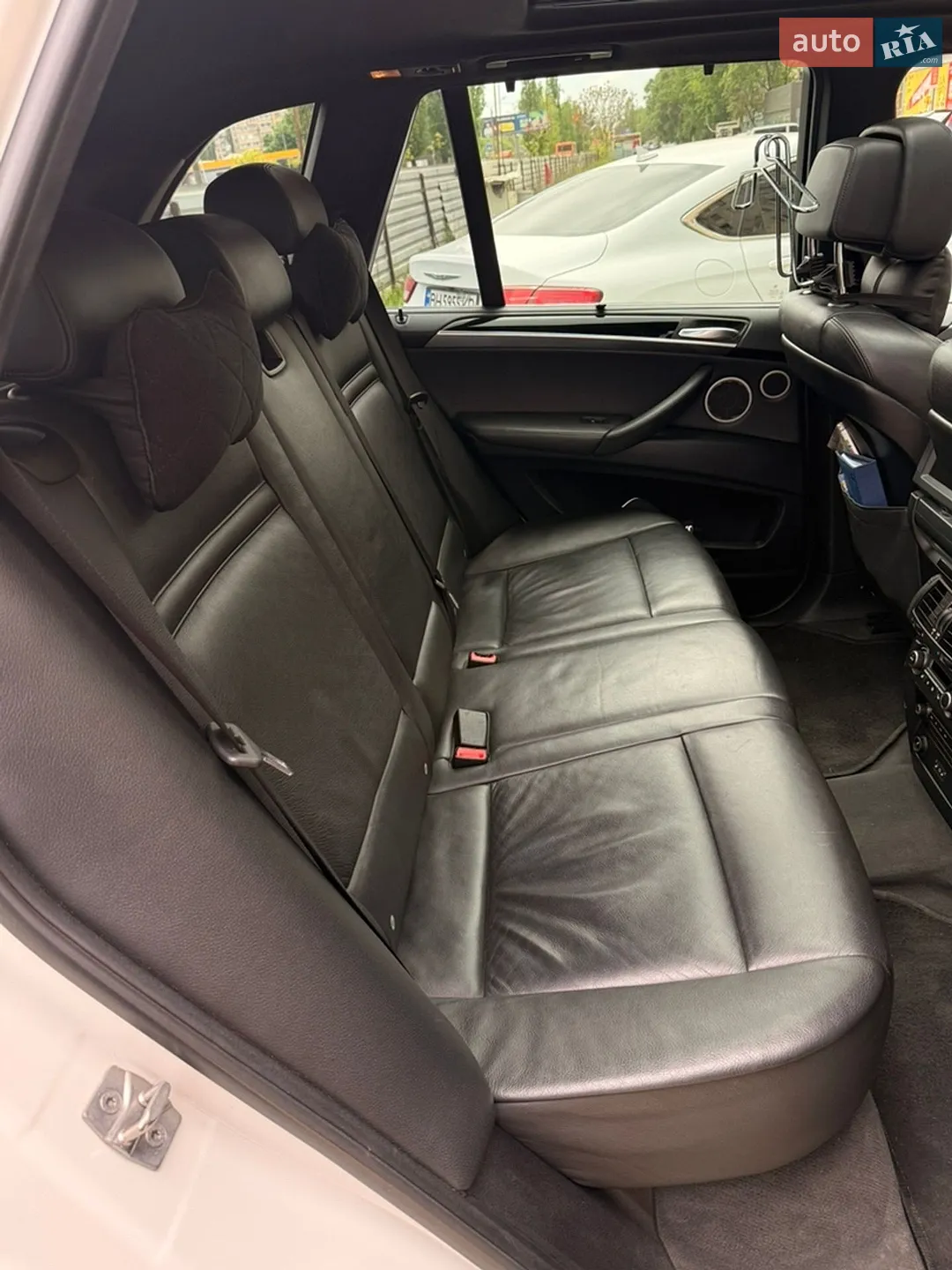 2010 BMW X5 M - мініатюра 9
